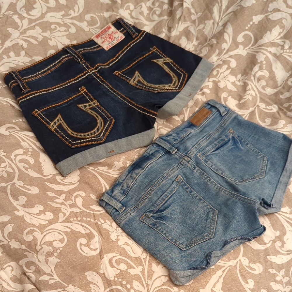 Denim Shorts Set in Dark and Light Blue